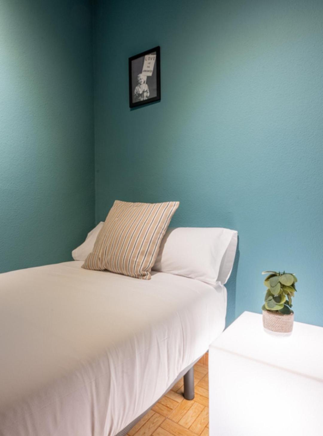 Hostel Pepe Viajes Мадрид Екстериор снимка